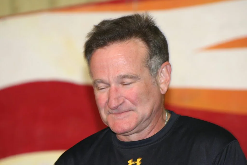 robin williams with troops in iraq