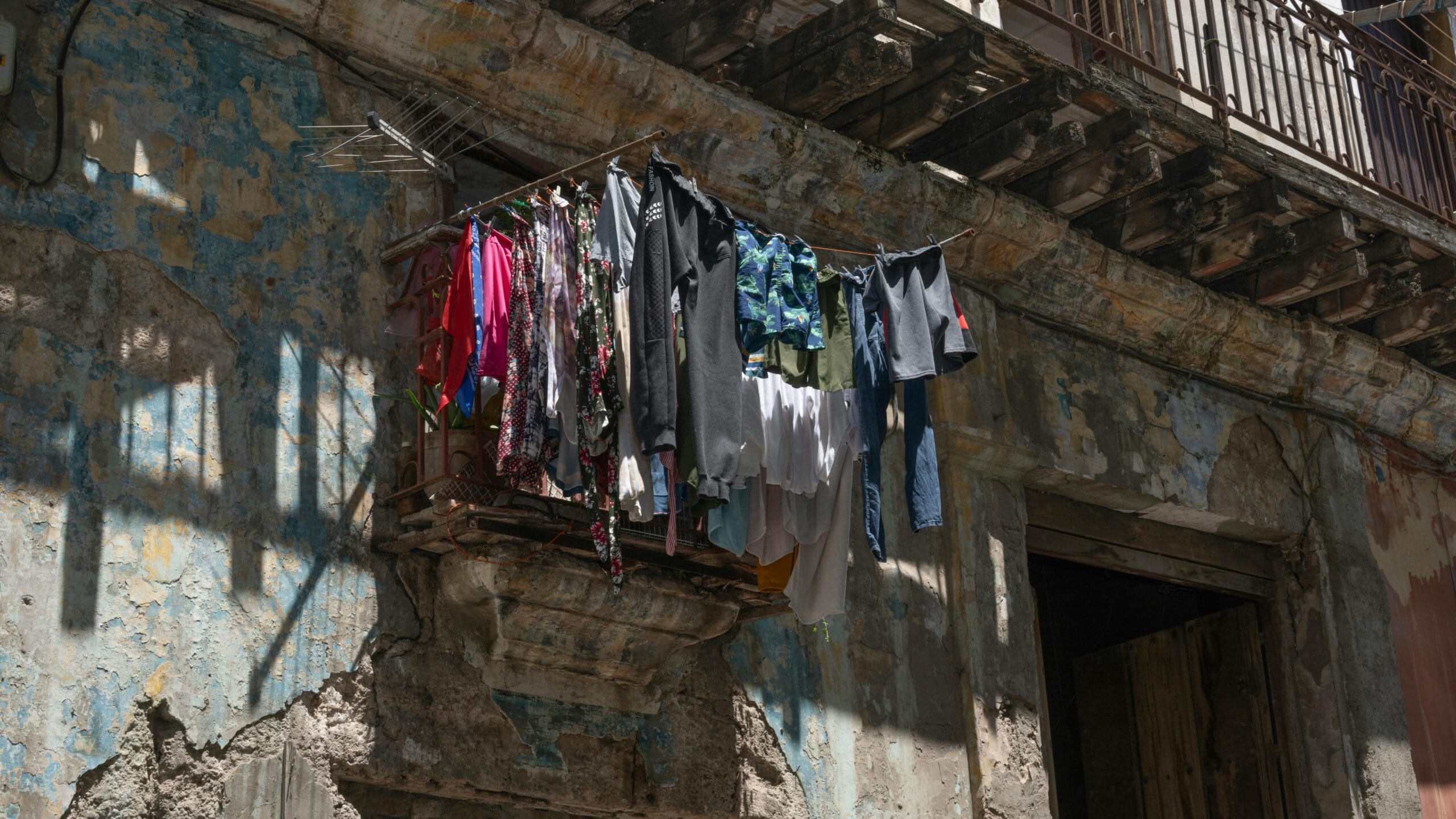 Así se vive en Cuba: 150 años de retroceso habana vieja, cuba