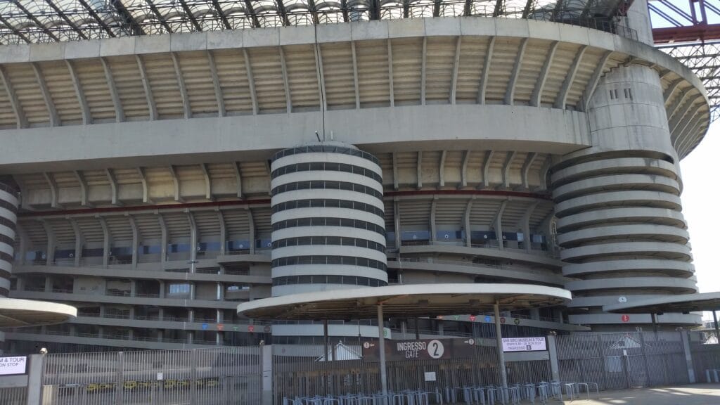 San Siro y el nuevo estadio: fin de una era llena de gloria stadio giuseppe meazza 5