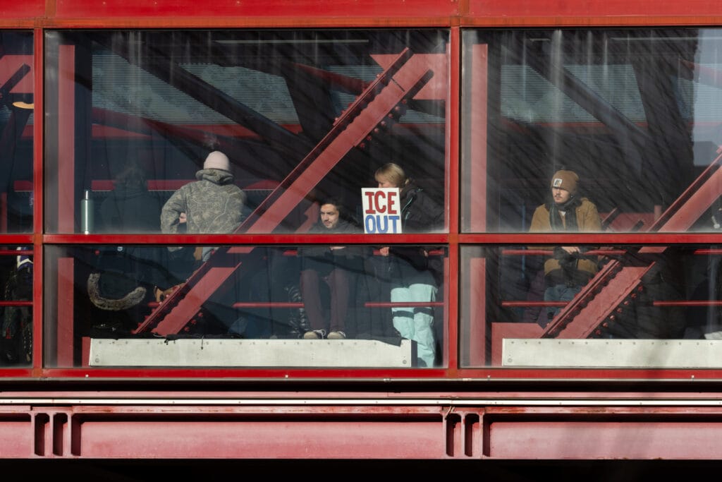 Minneapolis y el experimento de fascismo constitucional Minneapolis Ice fuera de la ciudad