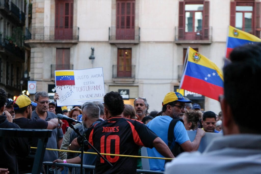 protest against the maduro government in barcelona, 2024 17