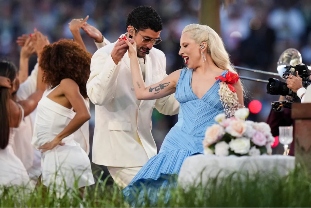 Bad Bunny y el Super Bowl 60: todos los fenómenos en un escenario bad bunny y lady gaga