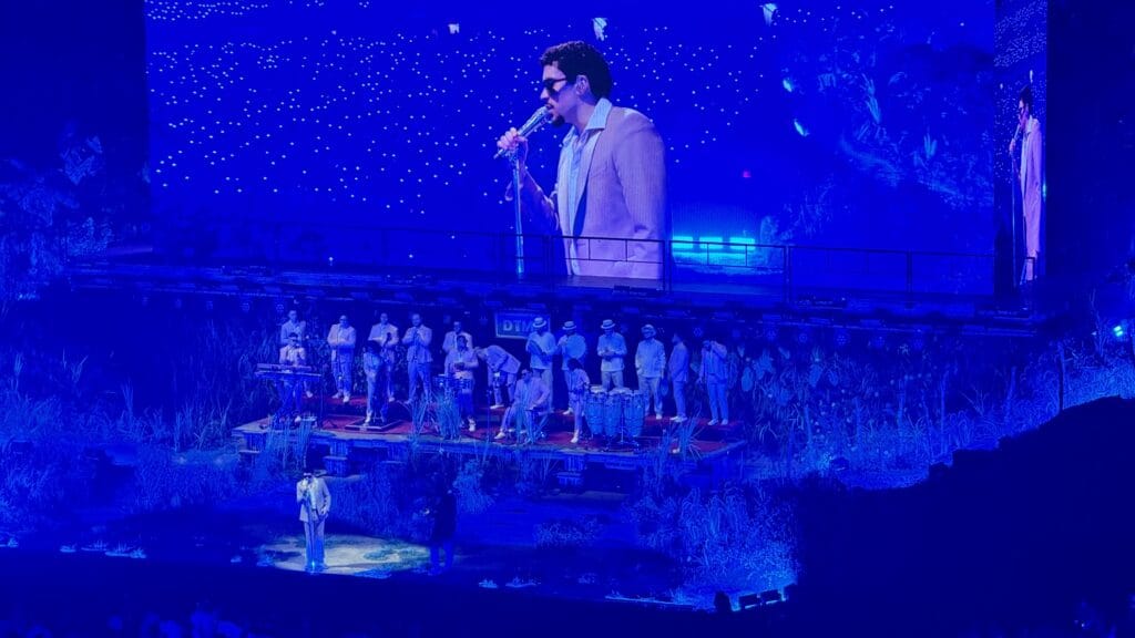 Bad Bunny y el Super Bowl 60: todos los fenómenos en un escenario bad bunny performs