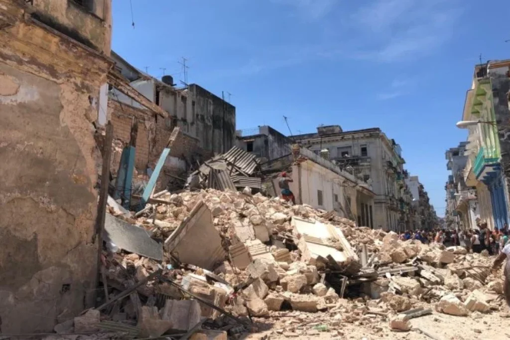 la habana se cae a pedazos 01