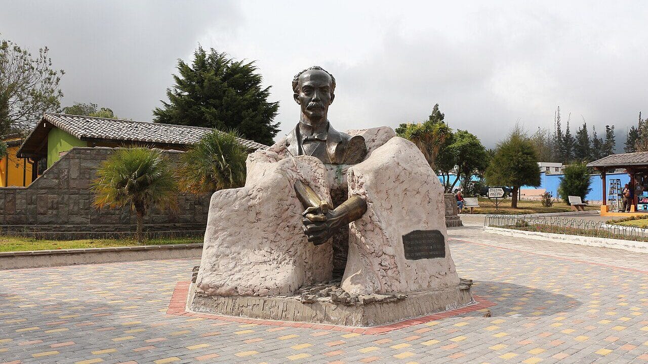 La política como cubano y latino: 3 puntos claves estatua de josé martí en ecuador