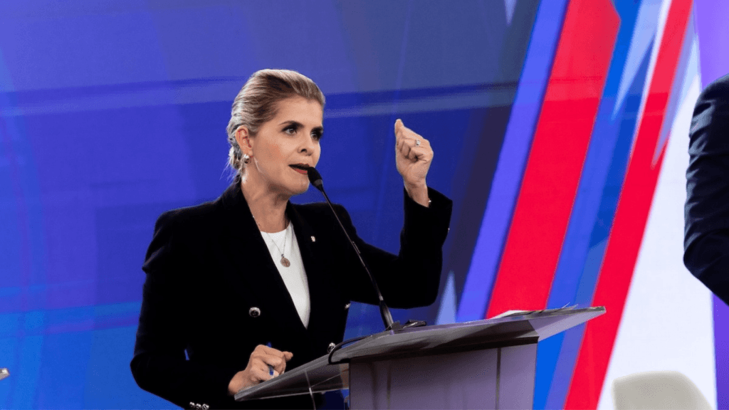 Laura Fernández asume la presidencia de Costa Rica 